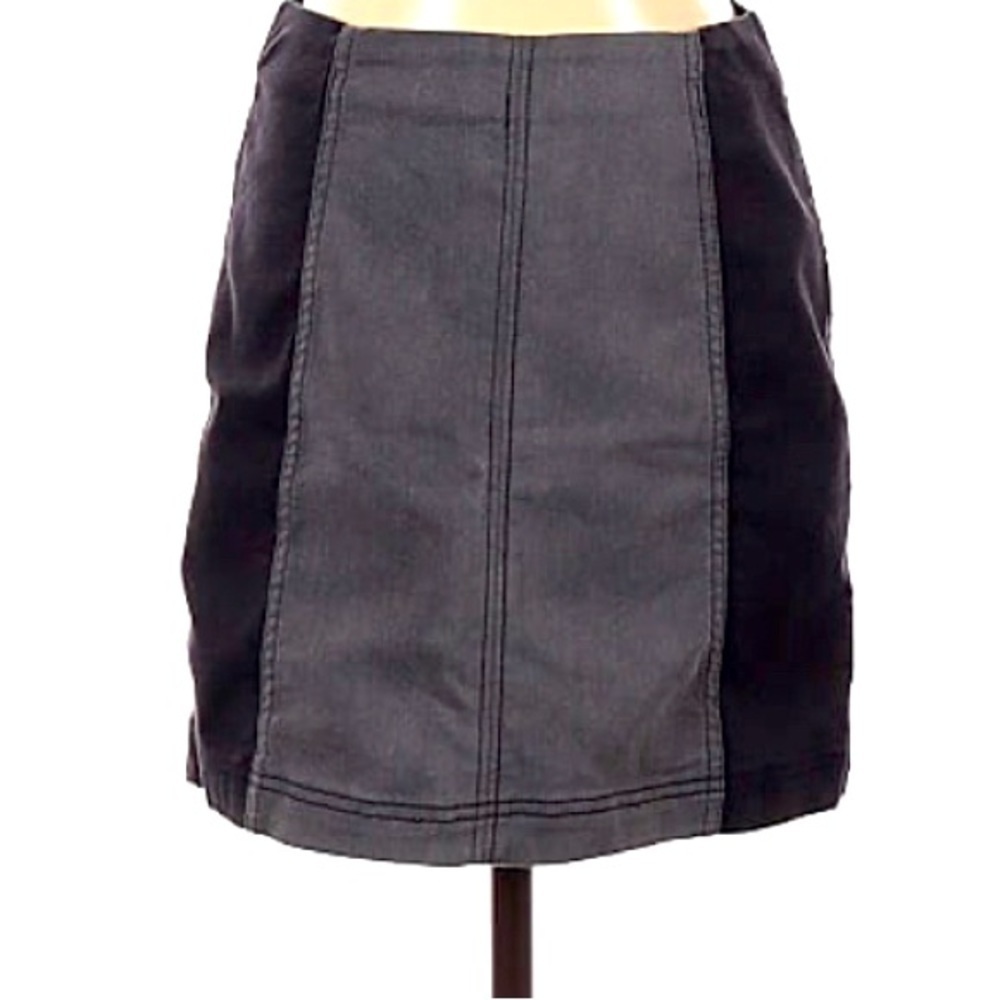 Free People short denim skirt size 6